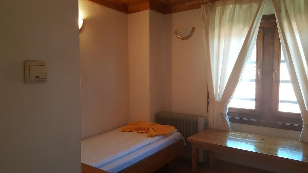 Guest House Lina Koprivshtitsa Esterno foto